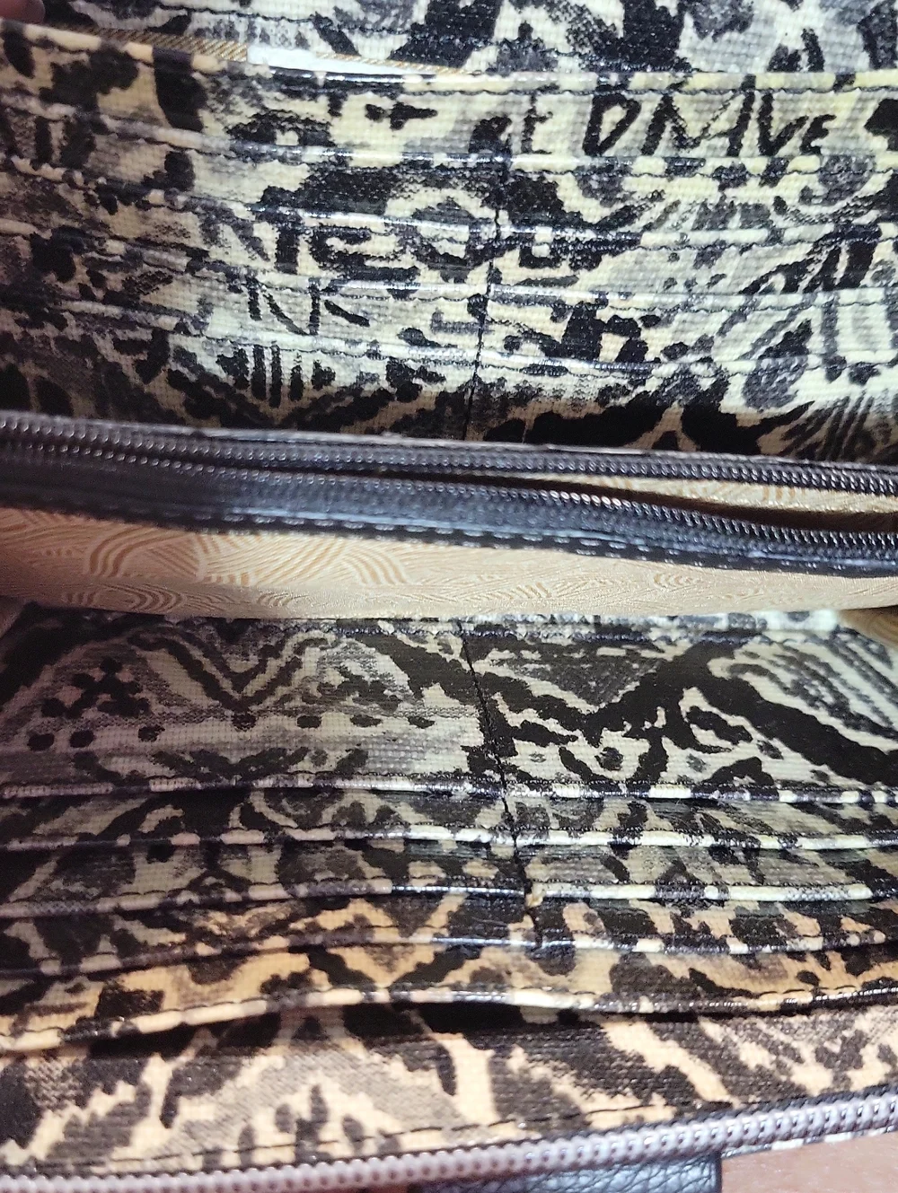 Sakroots Black & Cream Patterned Wristlet Clutch with Detachable Strap
